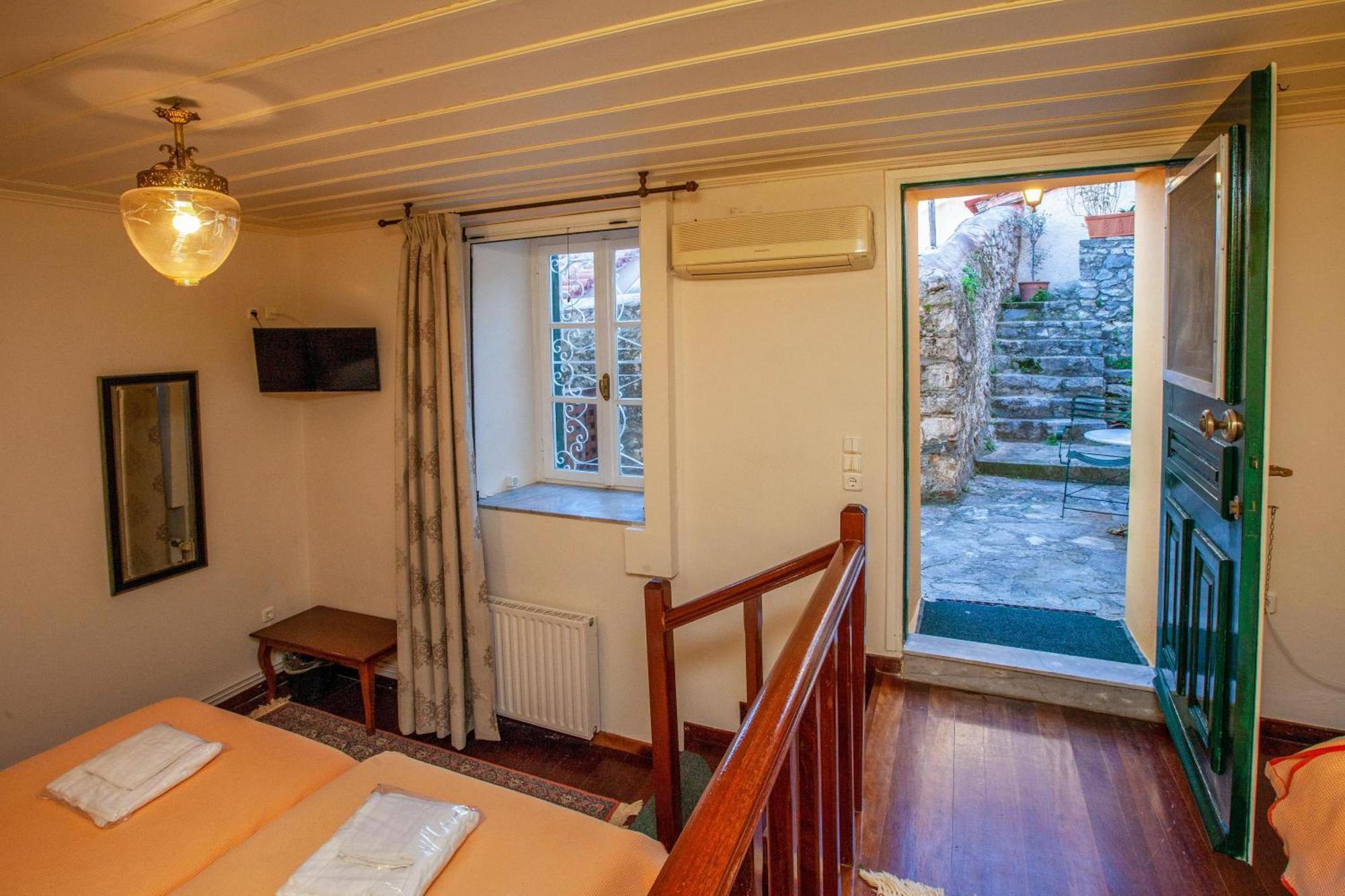 Byron Traditional Hotel Nafplio Pokoj fotografie
