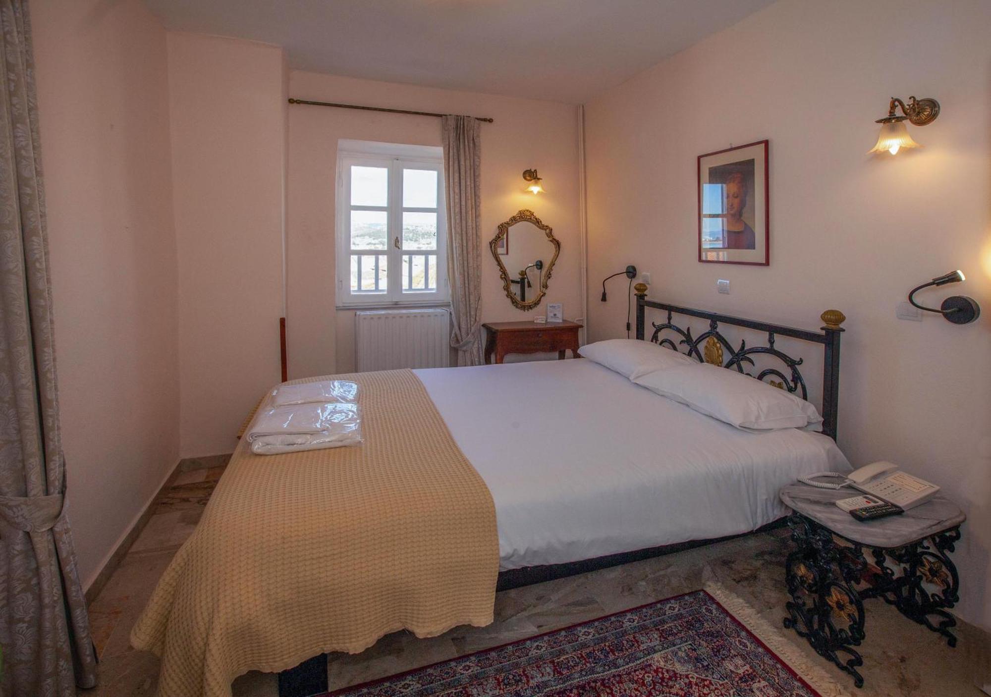 Byron Traditional Hotel Nafplio Pokoj fotografie