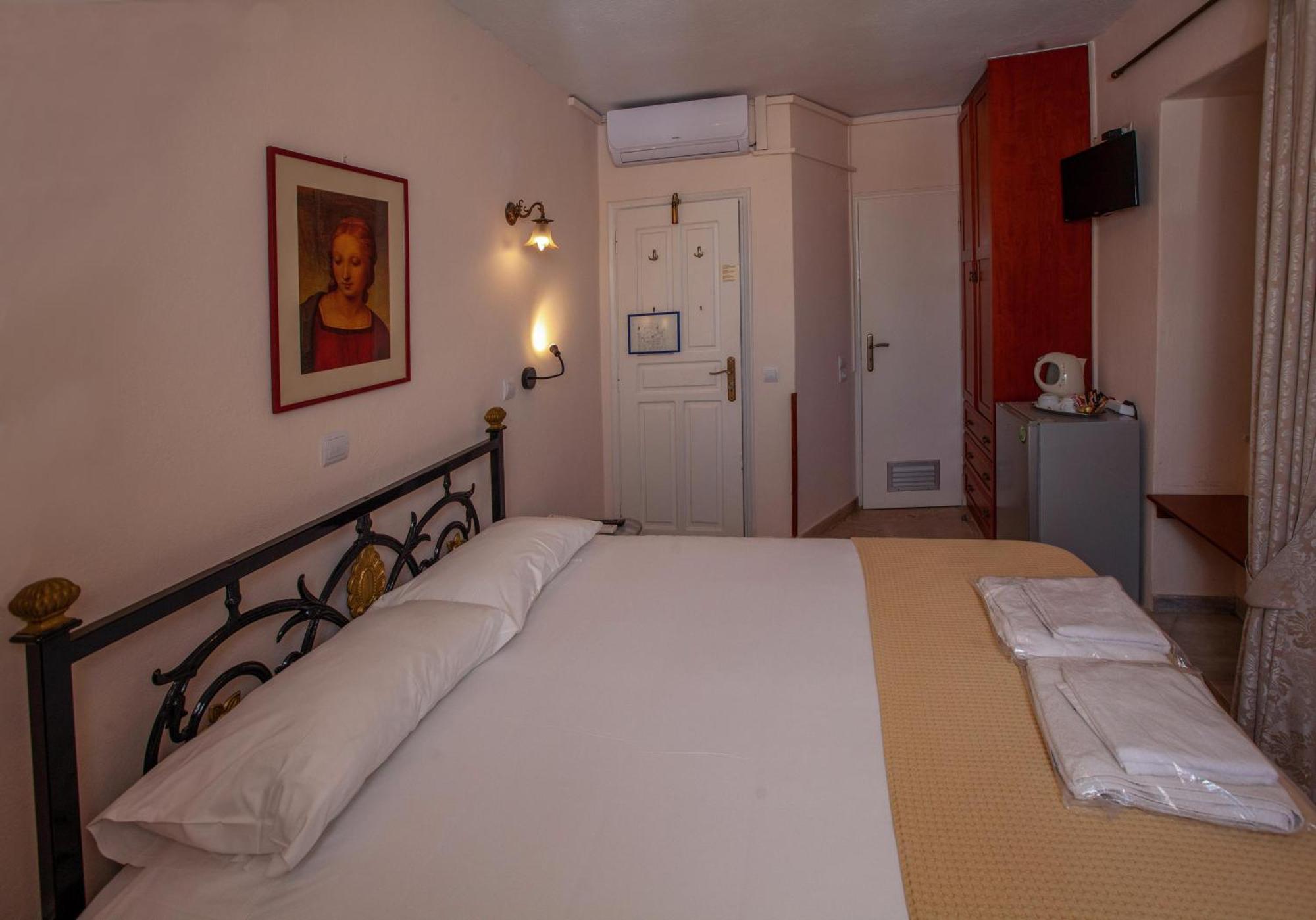 Byron Traditional Hotel Nafplio Pokoj fotografie