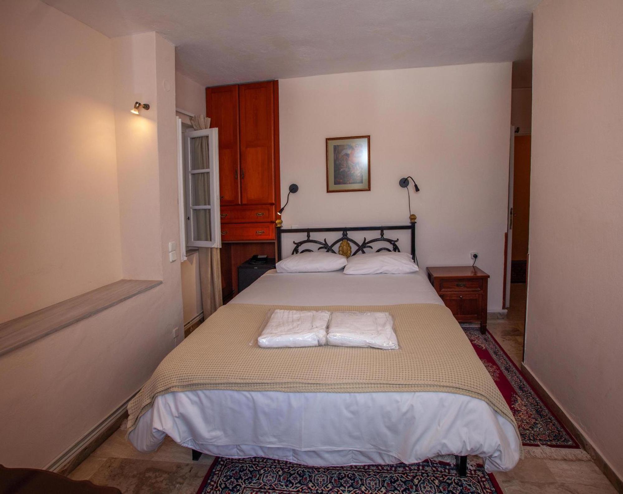 Byron Traditional Hotel Nafplio Pokoj fotografie