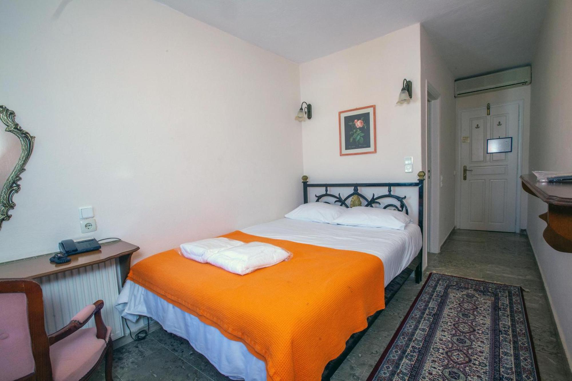 Byron Traditional Hotel Nafplio Pokoj fotografie