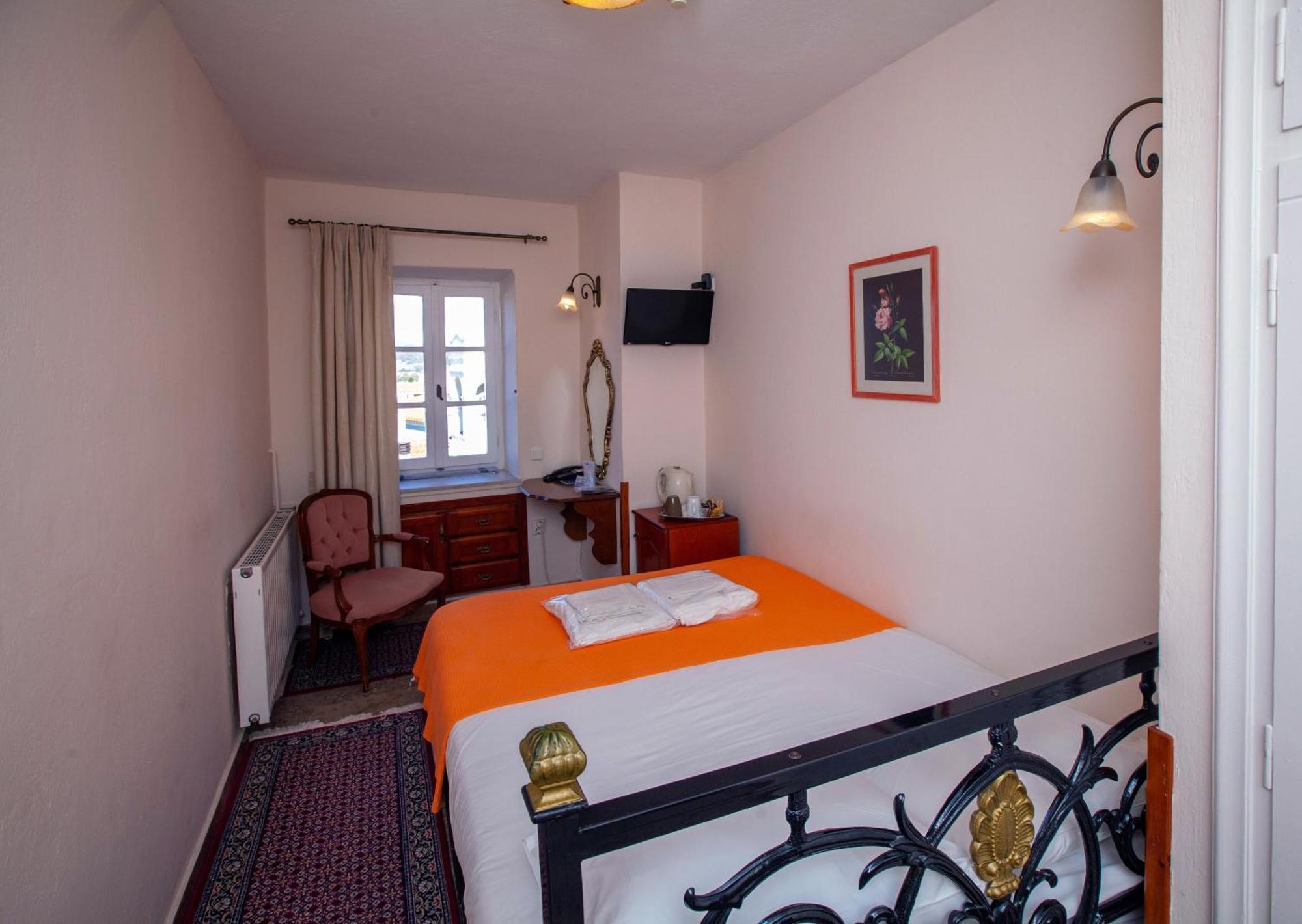 Byron Traditional Hotel Nafplio Pokoj fotografie