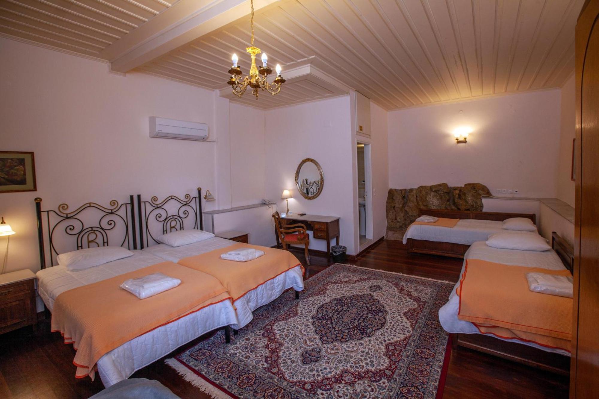 Byron Traditional Hotel Nafplio Pokoj fotografie